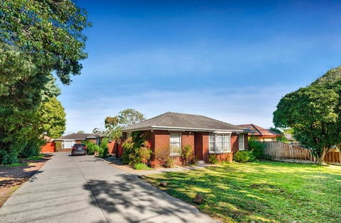 Ivy Units Glen Waverley - Whitsundays Accommodation 1
