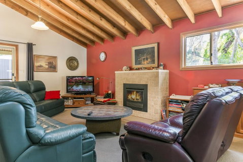 Jarara Cottage - Whitsundays Accommodation 0