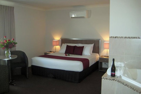 Johnson Road Motel - Whitsundays Accommodation 2