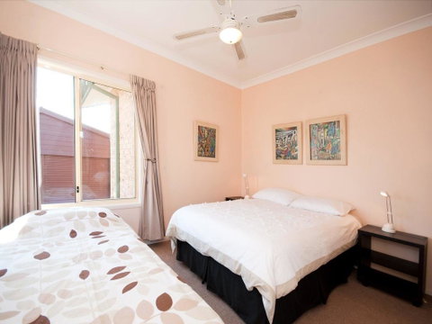 Just 4 Fun - Whitsundays Accommodation 2