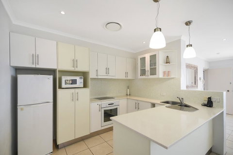 Kari 3 - 3/7 Peregian Esplanade - Whitsundays Accommodation 3