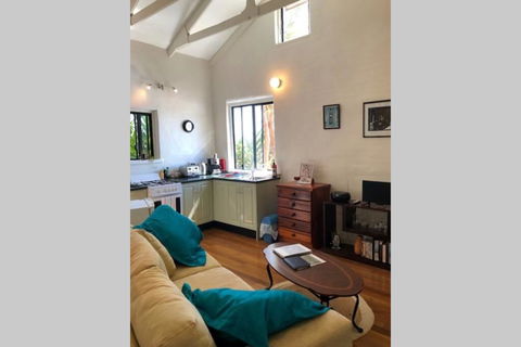 Karma Cottage - Whitsundays Accommodation 2