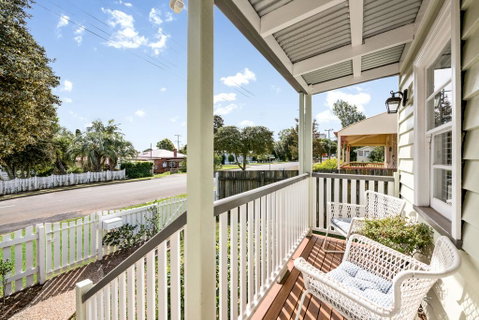 Keeler Cottage - Whitsundays Accommodation 2