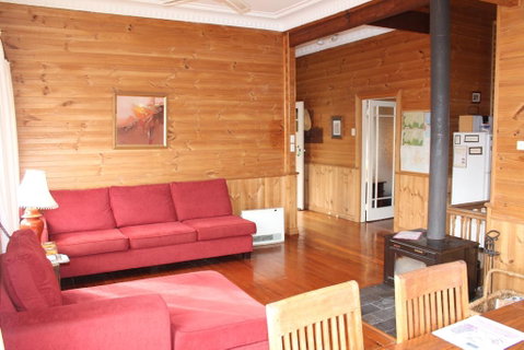 Keira Cottage - Whitsundays Accommodation 3