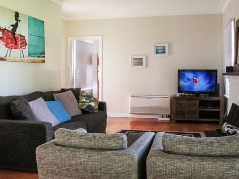 Kilcunda Coast House - Whitsundays Accommodation 2