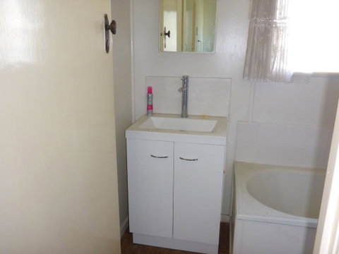 Kitches Cabin - Whitsundays Accommodation 3