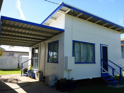 Kitches Cabin - Whitsundays Accommodation 1