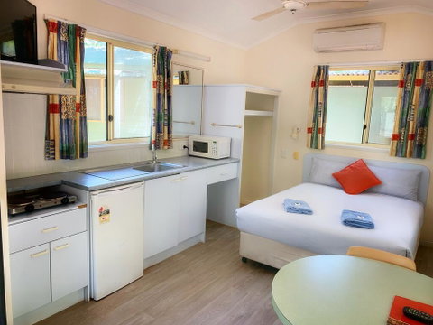 Knotts Crossing Resort - Whitsundays Accommodation 1