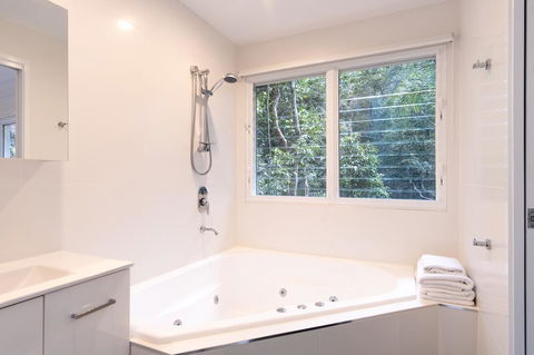 Kondalilla Eco Resort - Whitsundays Accommodation 2