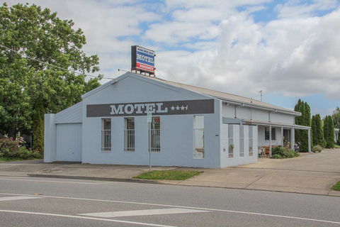 KooWeeRup Motel - Whitsundays Accommodation 0