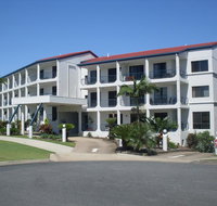 L'Amor Holiday Apartments - Whitsundays Accommodation