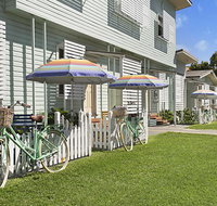 La Costa Beachside Motel - Whitsundays Accommodation