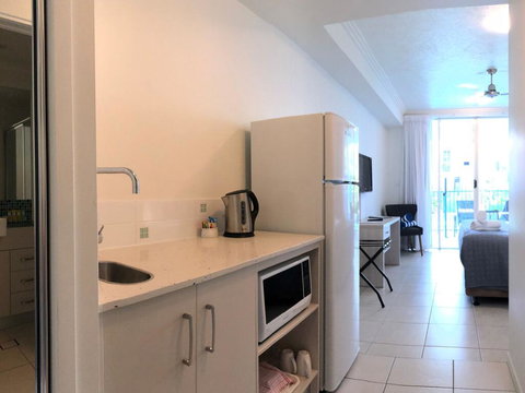 Lagoons Studio Swim Out With Heated Pool - Whitsundays Accommodation 1