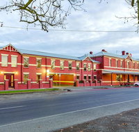 Lake Inn - Ballarat - Whitsundays Accommodation