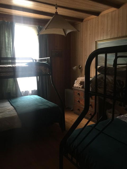 Lake Leake Inn - Whitsundays Accommodation 3