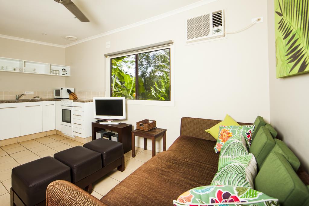 Caravonica QLD Whitsundays Accommodation