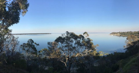 Lakescapes Cottage - 180 Degree Panoramic Views - Whitsundays Accommodation 0