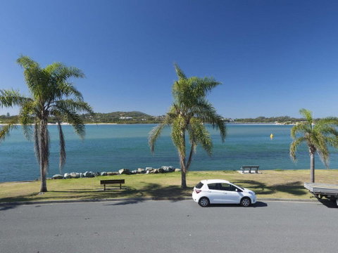 Lakeside Flats 4 - Whitsundays Accommodation 2