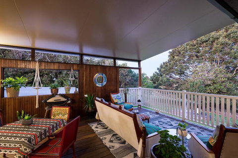Land Of Lost Treasure - Whitsundays Accommodation 2