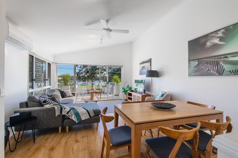 Lazy Days - Whitsundays Accommodation 0