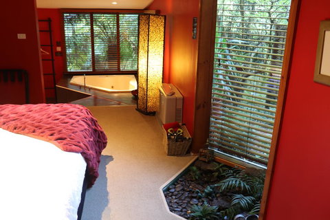 Linden Gardens Rainforest Retreat - Whitsundays Accommodation 0