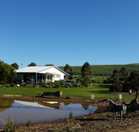 Linger Longer Cottages - Whitsundays Accommodation