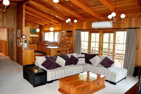 Lisieux - Whitsundays Accommodation 0