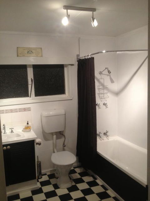 Lumeah - Whitsundays Accommodation 0