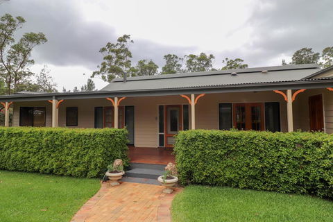 Lumeah House - Whitsundays Accommodation 1