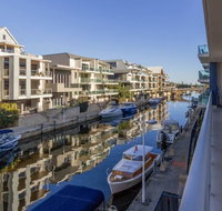 Luxurious Mandurah Marina Apartment - Whitsundays Accommodation