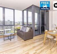 Luxury modern apartment in Southport with hotel facilities - Whitsundays Accommodation