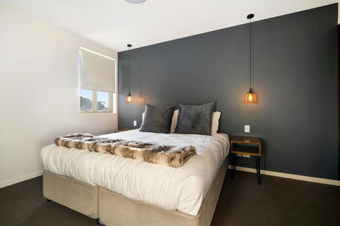 Luxury Spa Retreat With Ocean And Hinterland Views - Whitsundays Accommodation 3
