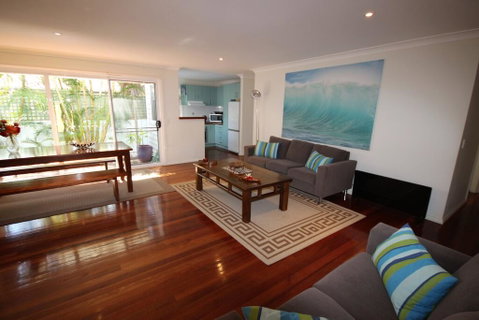 MAGIC BEACH HOUSE - PET FRIENDLY - Whitsundays Accommodation 0