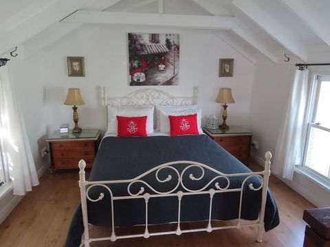 Maison De May Boutique Bed & Breakfast - Whitsundays Accommodation 0