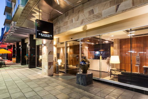 Majestic Roof Garden Hotel - Whitsundays Accommodation 3