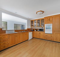 Malibu Holiday House 6 Dulconghi Street - Whitsundays Accommodation
