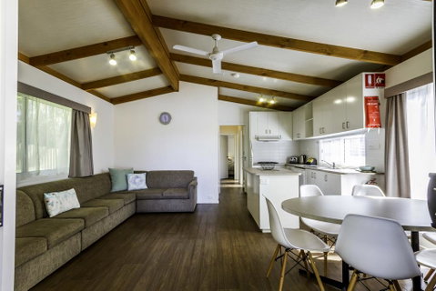 Mannum Riverside Caravan Park - Whitsundays Accommodation 2