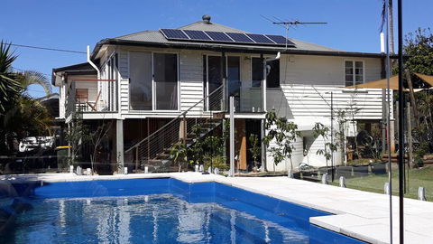 Maple Villa - Whitsundays Accommodation 0