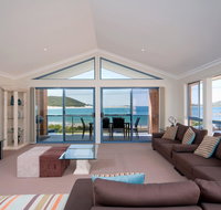 Marine Dr 2/68 - Fingal Bay - Whitsundays Accommodation
