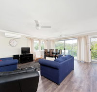 Marine Drive Unit 01 24 Surfair - Whitsundays Accommodation