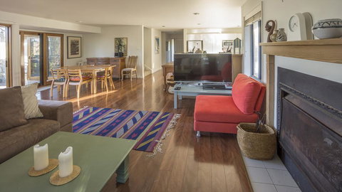 Marloo Avenue 10 Bawley Point NSW - Whitsundays Accommodation 2