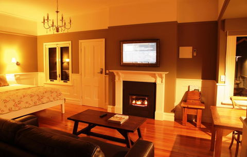 Marysville Garden Cottages - Whitsundays Accommodation 1