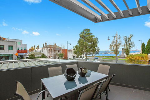 Melbourne Holiday Apartments Williamstown - Whitsundays Accommodation 2