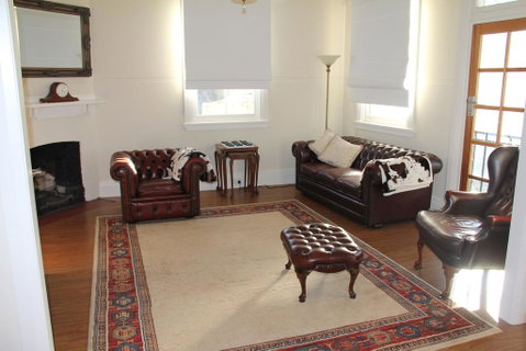 Mentor Chambers Apartment Bed & Breakfast - Whitsundays Accommodation 0