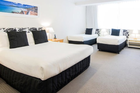 Mercure Charlestown - Whitsundays Accommodation 1