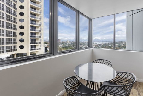 Meriton Suites Bondi Junction - Whitsundays Accommodation 3