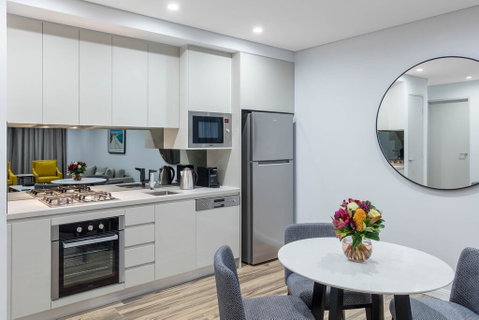 Meriton Suites Bondi Junction - Whitsundays Accommodation 1