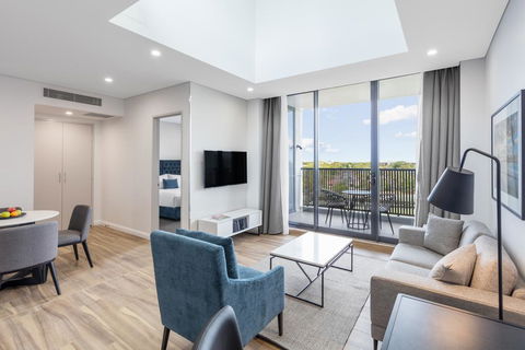 Meriton Suites Coward Street, Mascot - Whitsundays Accommodation 0