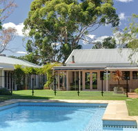 Merricks North Retreat - country home on 5 acres - Whitsundays Accommodation