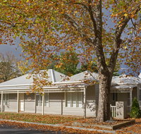 Mews Cottages - Whitsundays Accommodation
